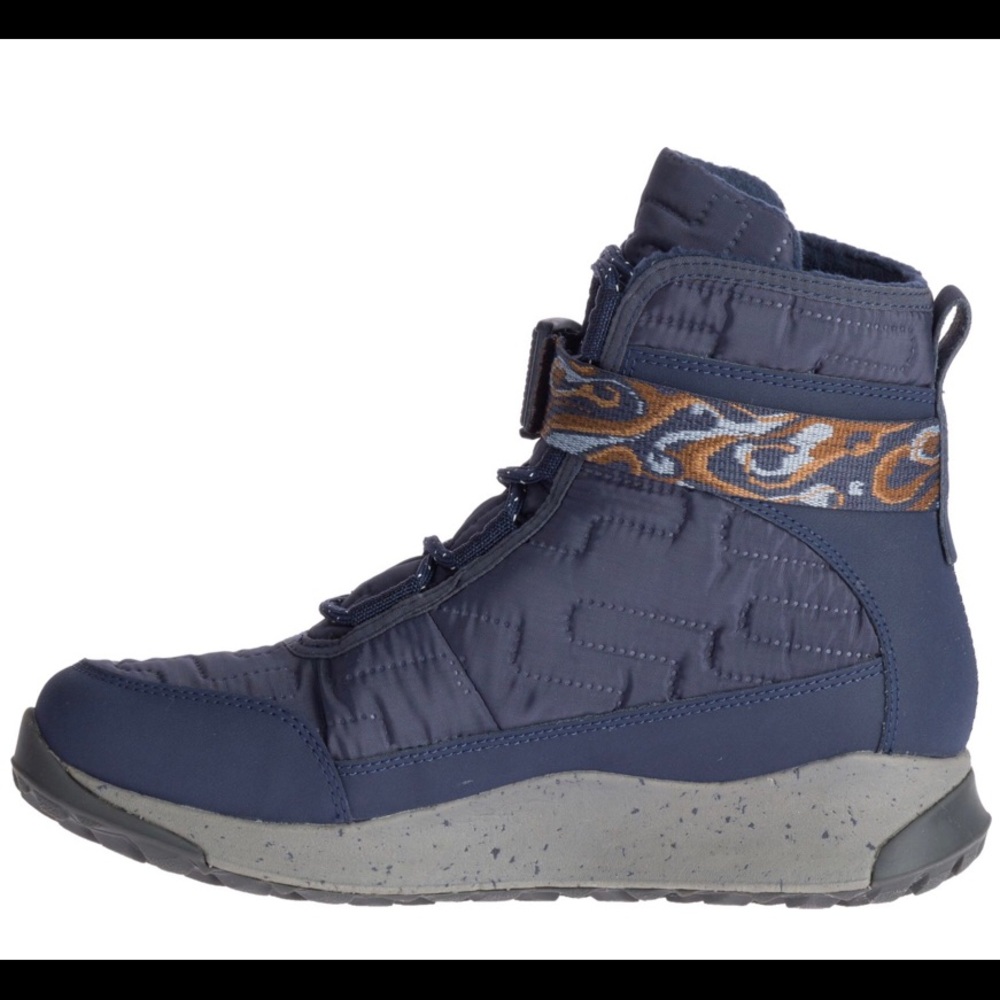 Brand new Navy Blue Borealis Chaco size 7